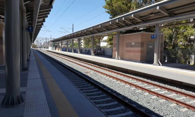 Ηλεκτρικός: Κλειστό το τμήμα Αττική – Θησείο – Ατομα εισήλθαν στις γραμμές